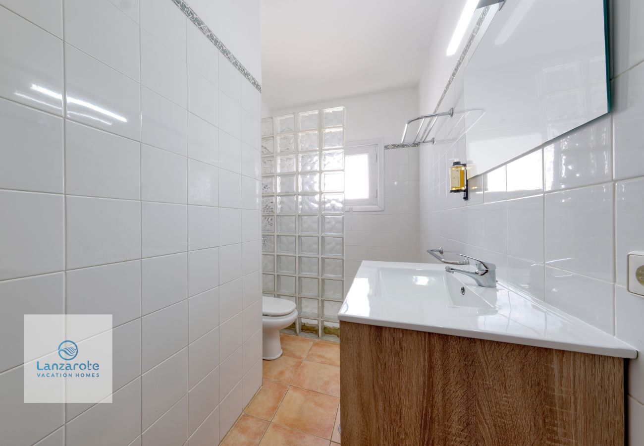 Appartamento a Playa Blanca - Casa Bonica • Ocean Views • Beach 2 min • LVH