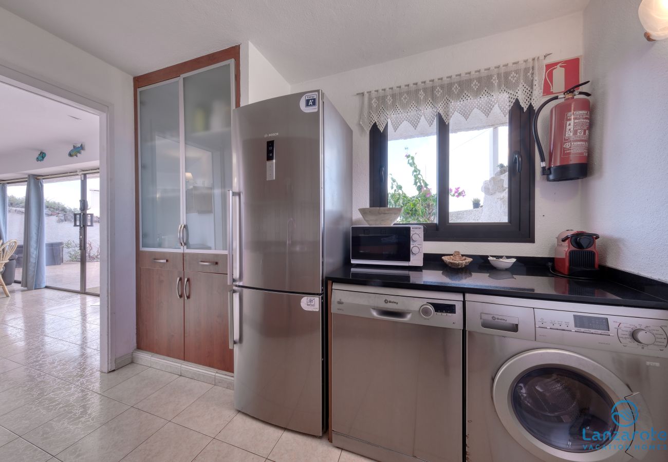 Casa a  Famara - Casa Buenavista 127- Pool- Sea View- LVH