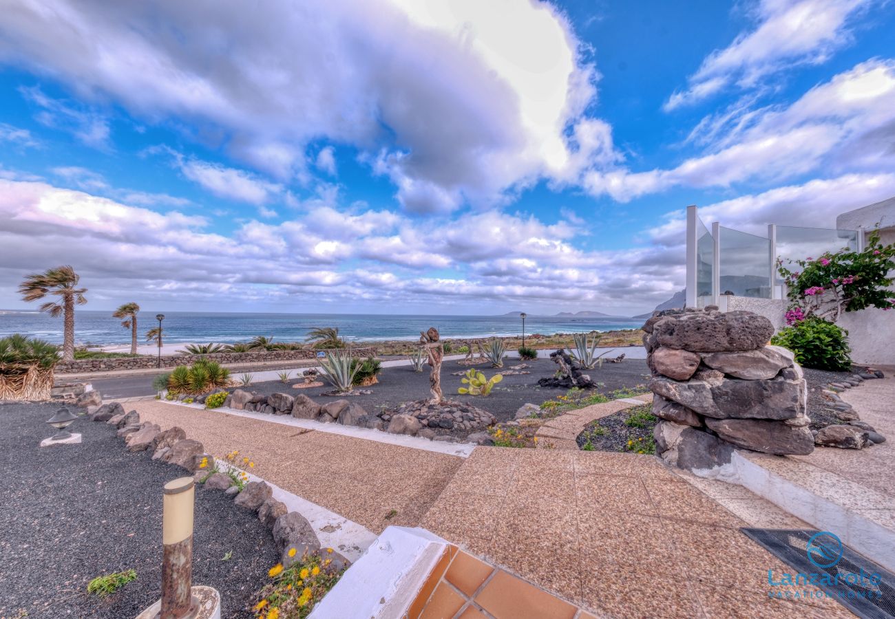 Casa a  Famara - Casa Buenavista 127- Pool- Sea View- LVH