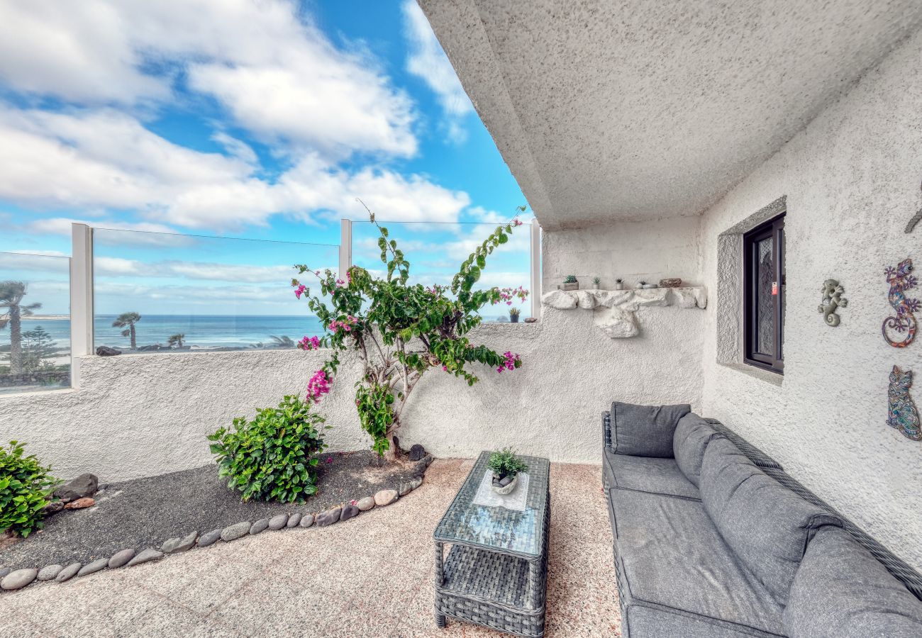 Casa a  Famara - Casa Buenavista 127 • Pool • Ocean views • Beach 2 min • LVH