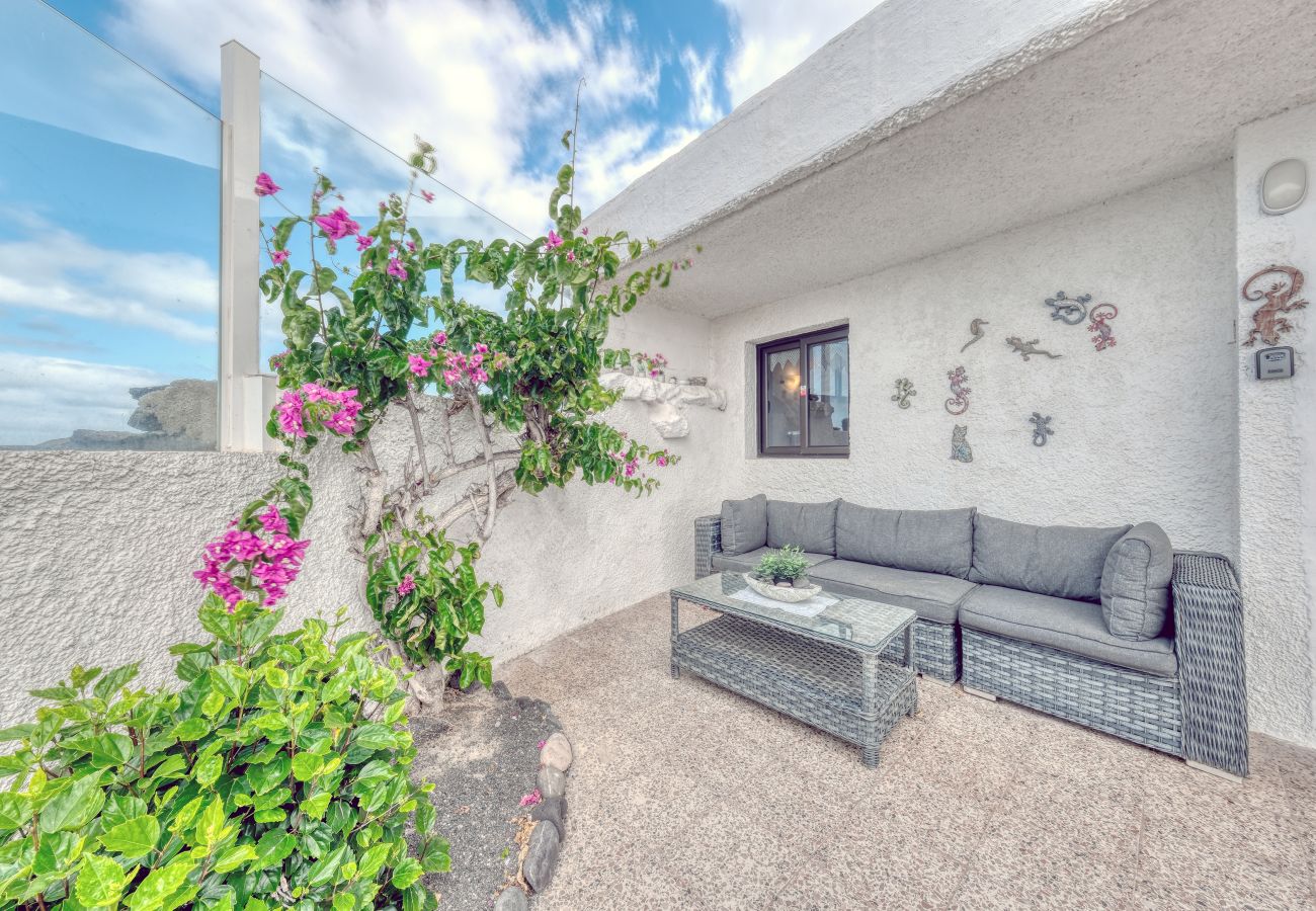 Casa a  Famara - Casa Buenavista 127 • Pool • Ocean views • Beach 2 min • LVH