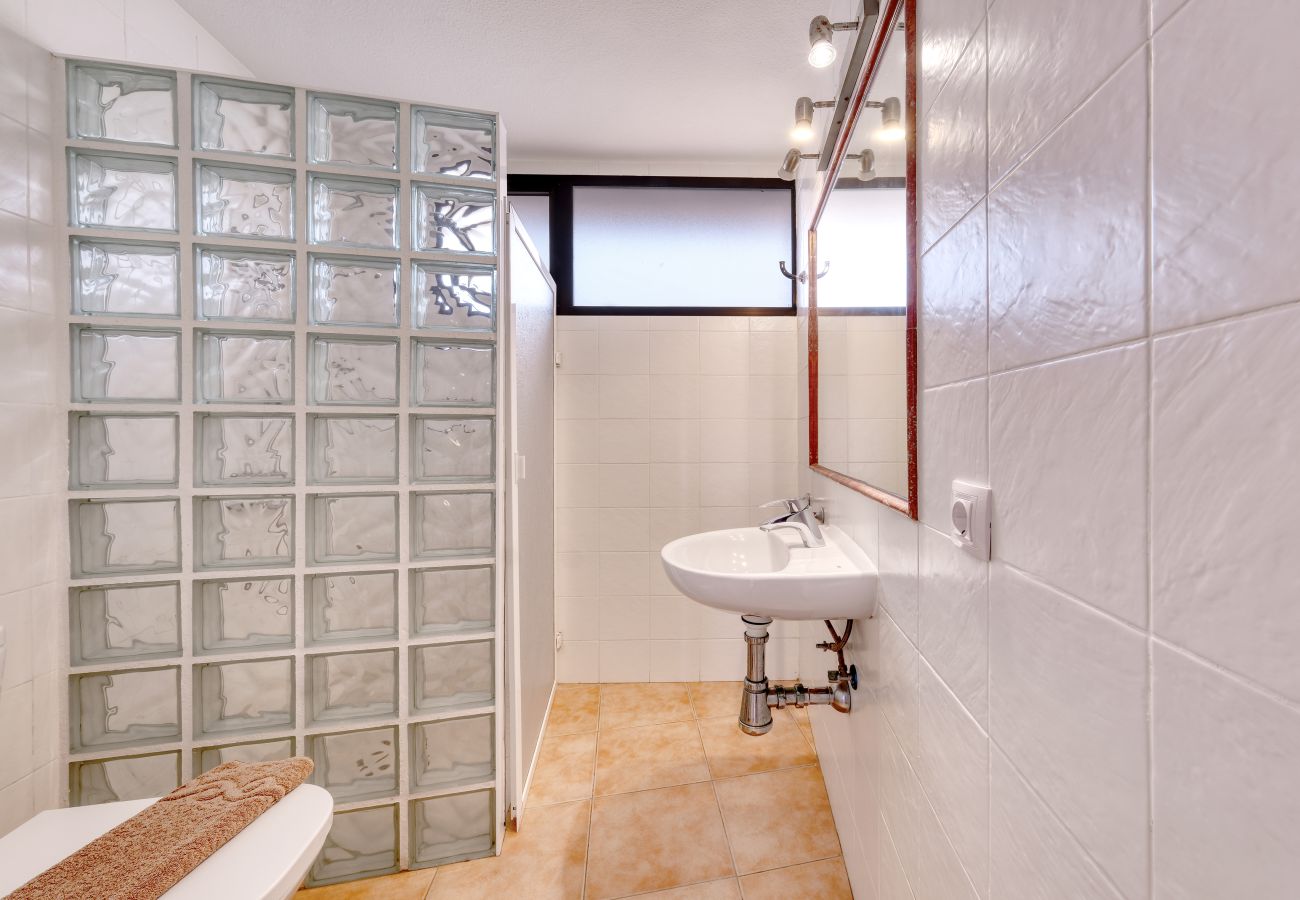 Casa a  Famara - Bungalow Famara 38- Olas del Risco