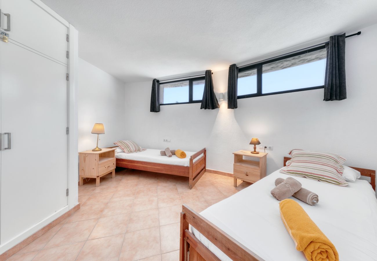 Casa a  Famara - Bungalow Famara 38- Olas del Risco