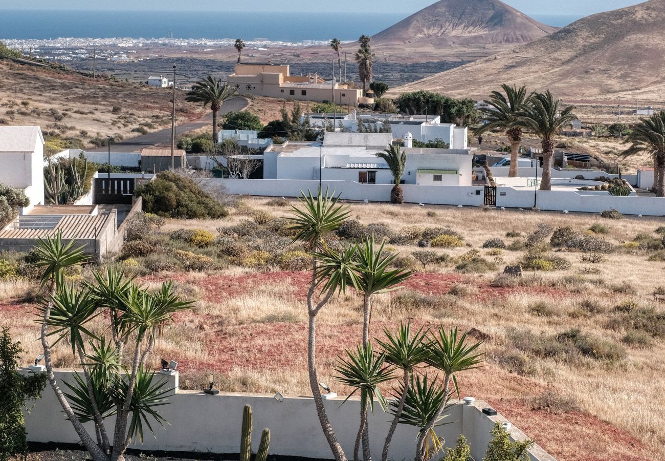 Villa a Nazaret - Villa El Erizo by Lanzarote Vacation Homes