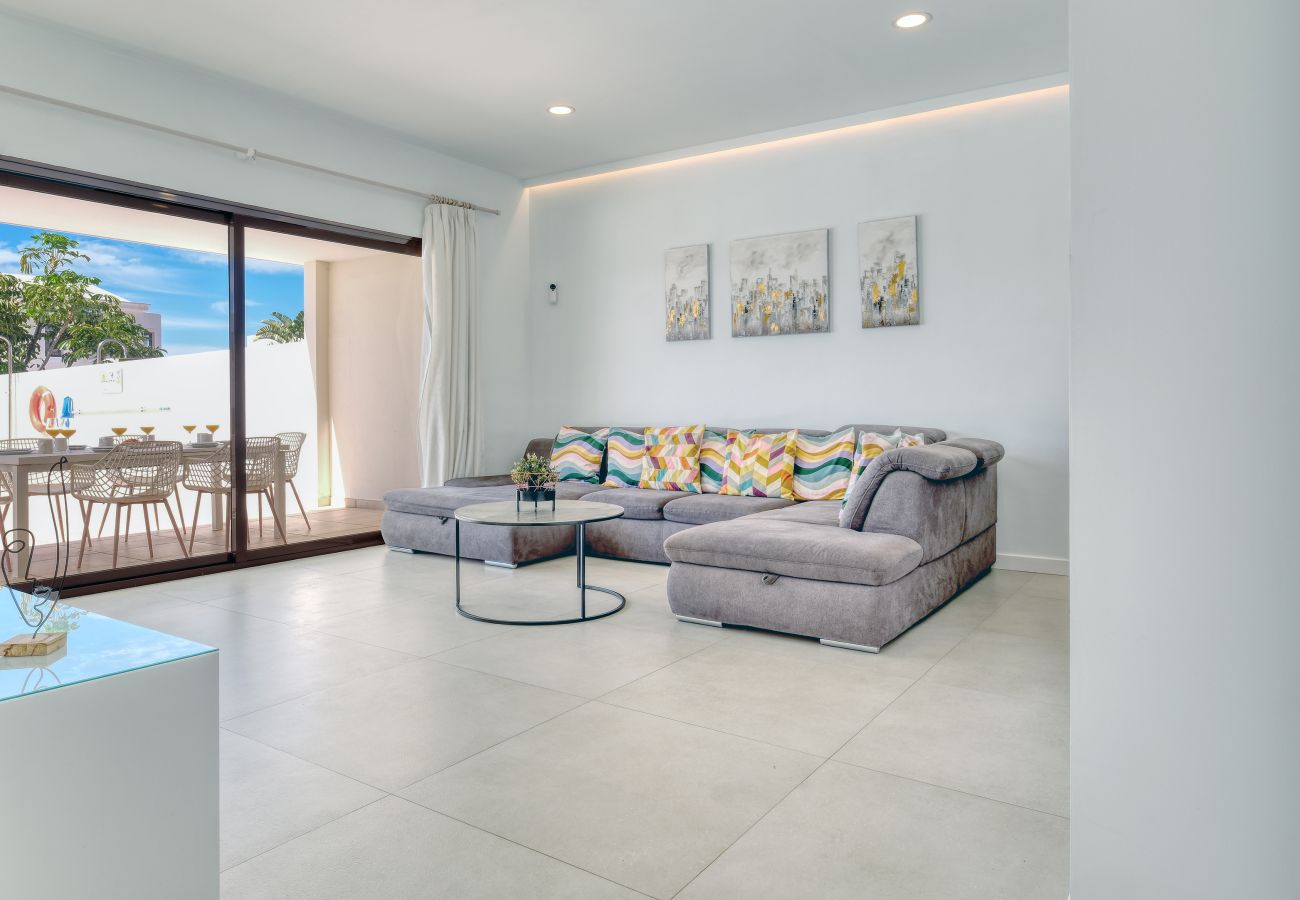 Casa a Playa Blanca - Casa Malvasía • Pool • 900M from the beach • LVH