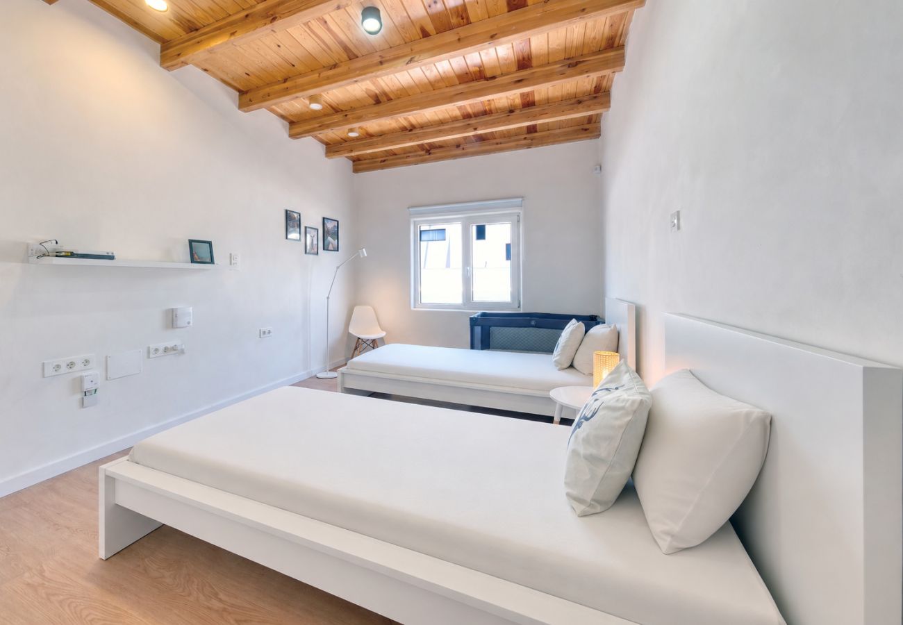 Casa a Costa Teguise - Chalet Emily - Alpine Chic• Jacuzzi • BBQ 