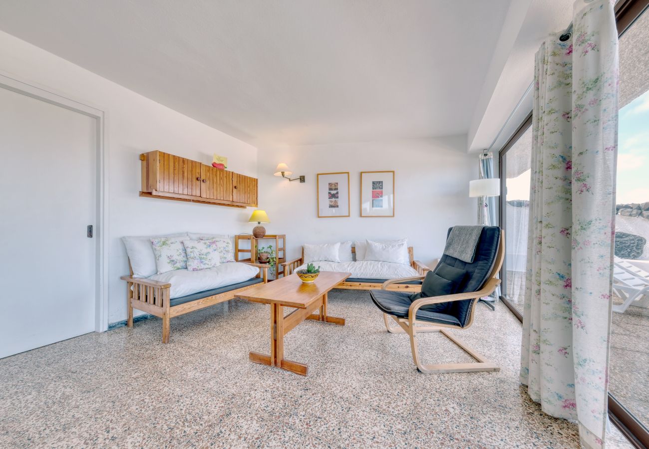 Casa a  Famara - First Line of the Sea • Ocean views • Beach 1 min