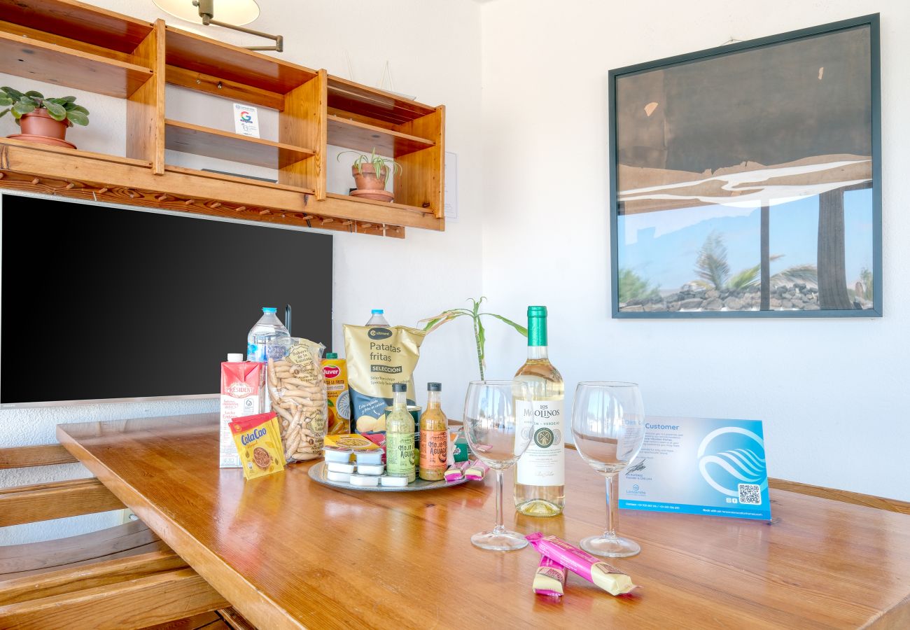 Casa a  Famara - First Line of the Sea • Ocean views • Beach 1 min
